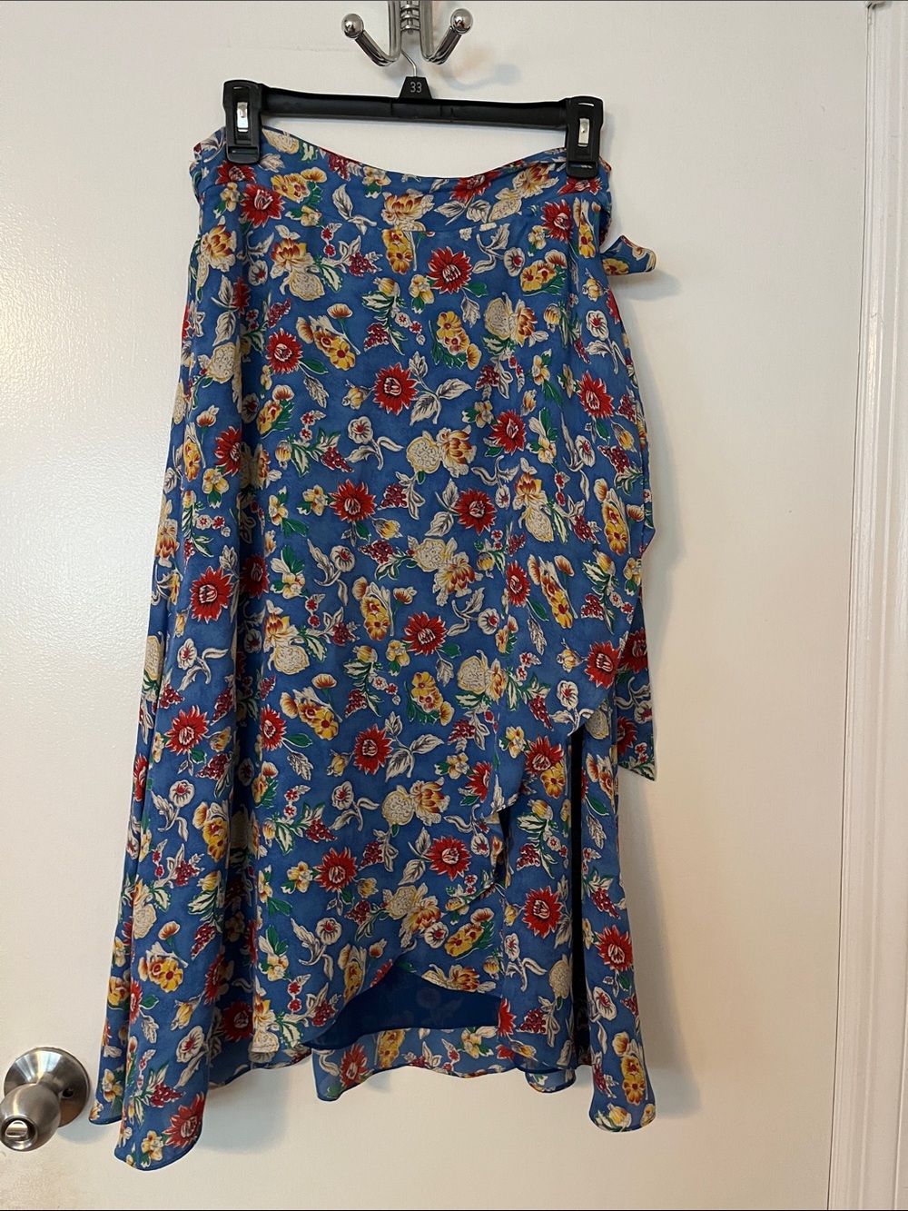 Silk Ralph Lauren wrap skirt size 8P